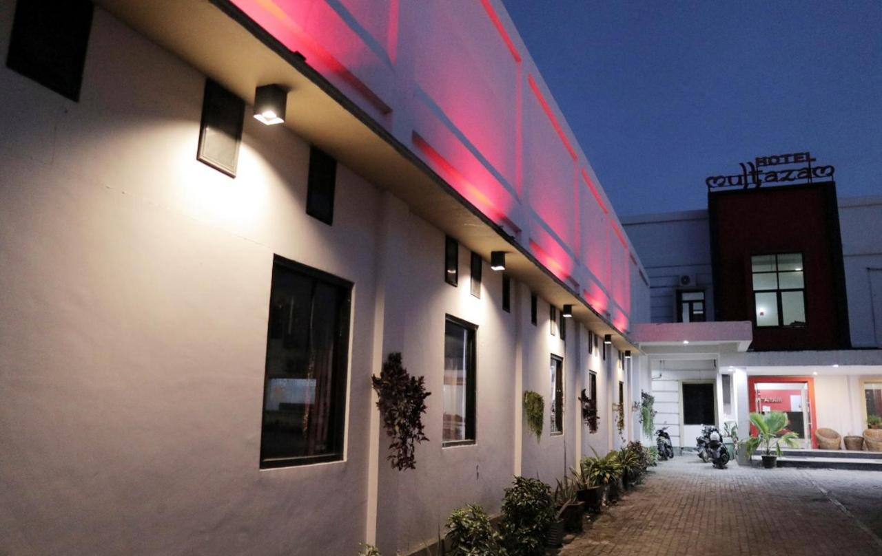 Hotel RedDoorz @ Pasangkayu Mamuju Utara Zewnętrze zdjęcie